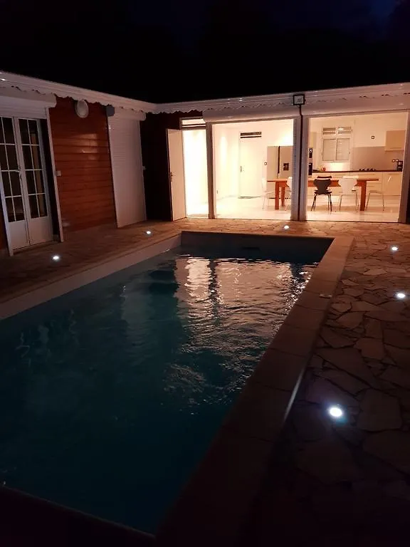 Villa Piscine Ribourgeon Saint-Louis